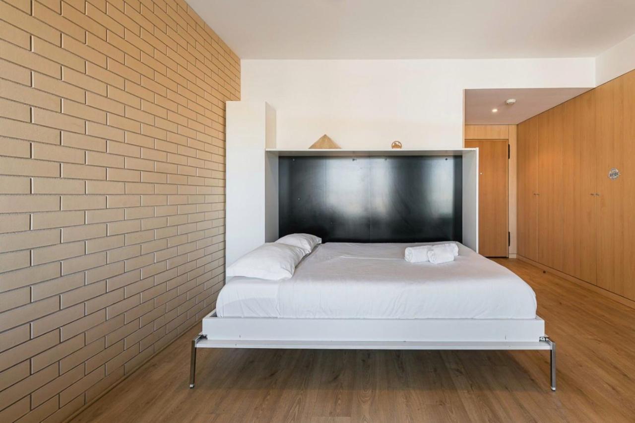 Dragon Stadium Studio W Balcony By Lovelystay Porto Exterior photo
